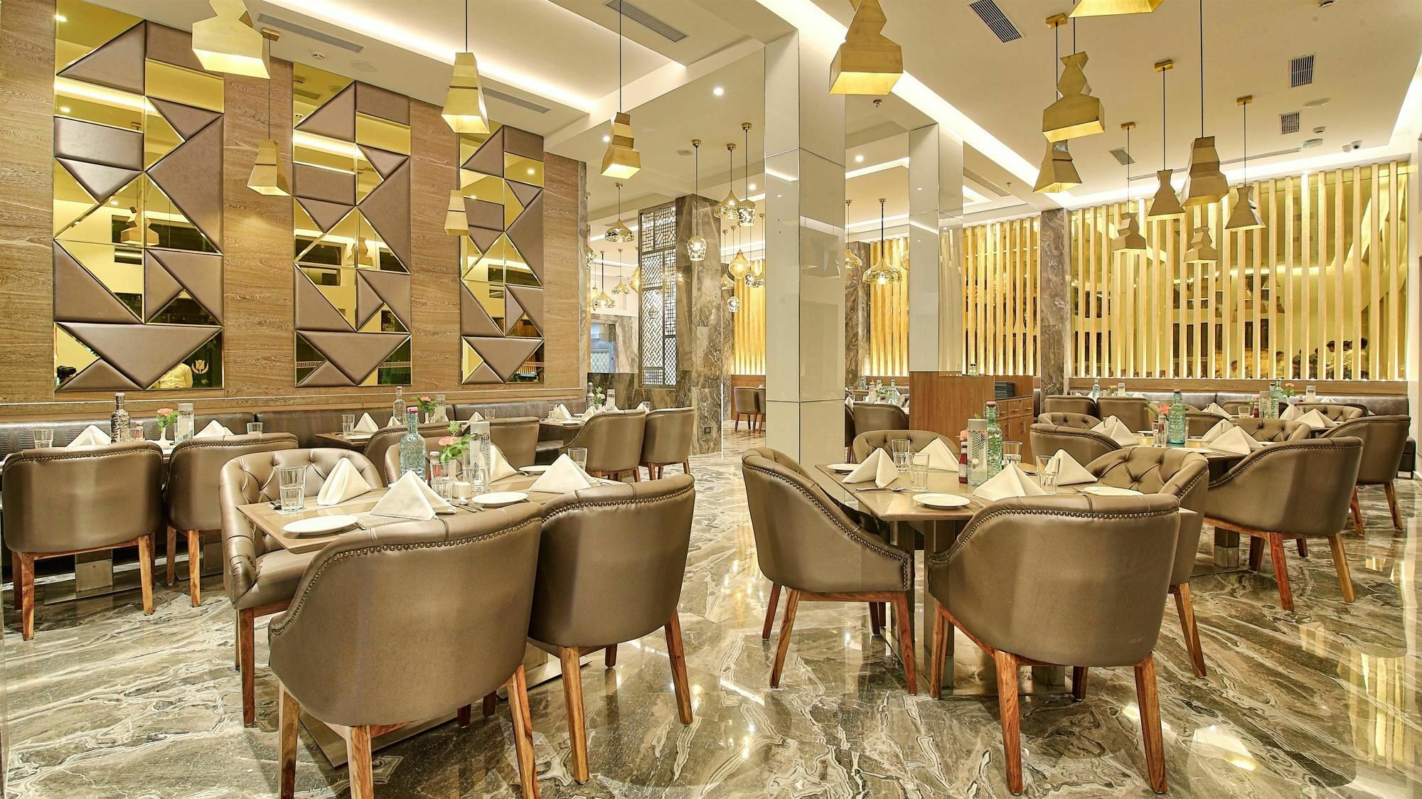 Golden Tulip Essential Jaipur Hotel Exterior photo