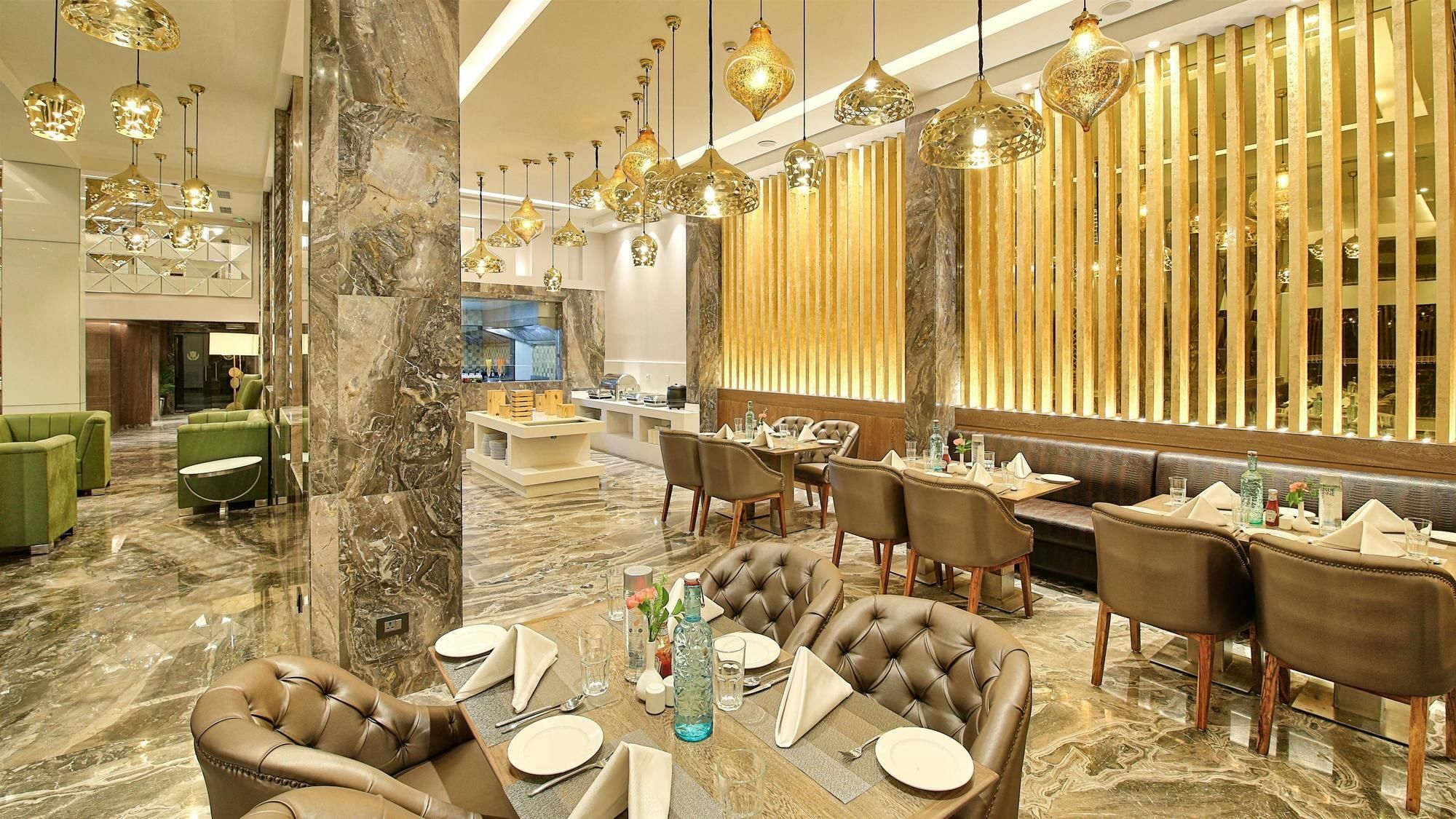 Golden Tulip Essential Jaipur Hotel Exterior photo